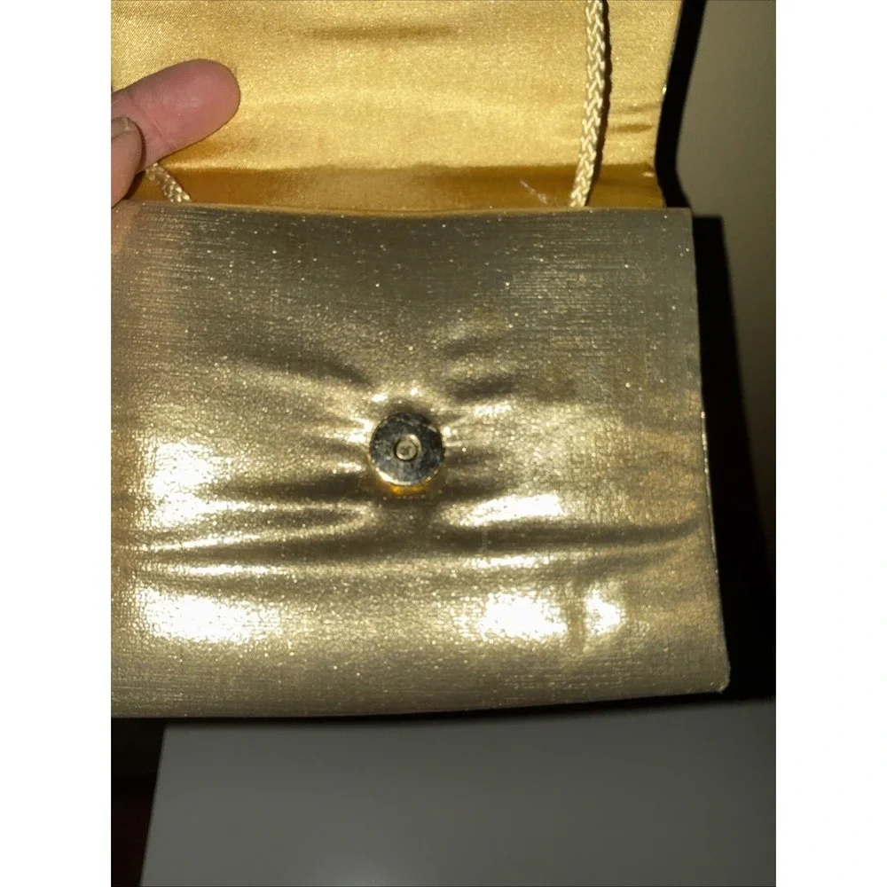 La Regale Ltd Vintage Gold Purse